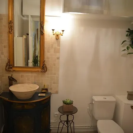 Appartement Bienvenue A Montmartre Parijs